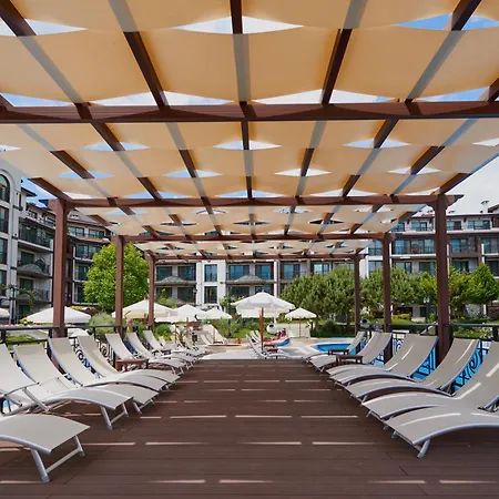 Boutique Rose Gardens Aparthotel Pomorie