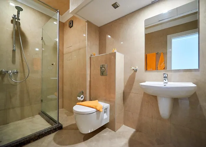 Boutique Rose Gardens Apart Otel