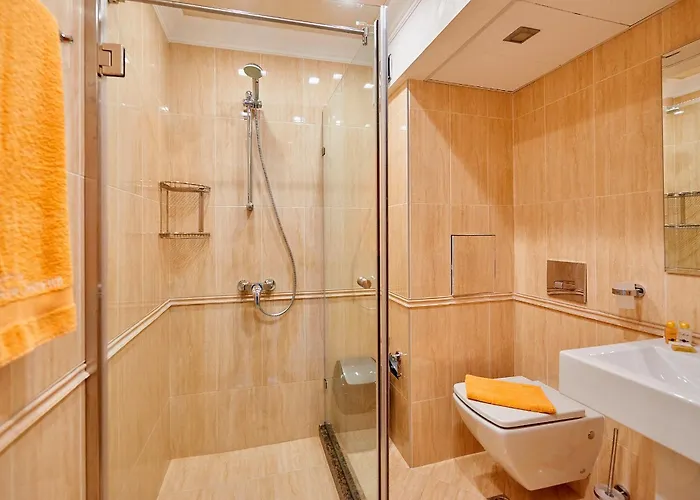 Boutique Rose Gardens Ahyolu