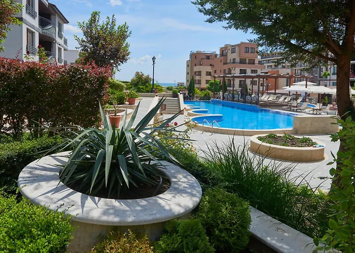 Boutique Rose Gardens 아파트호텔 포마리